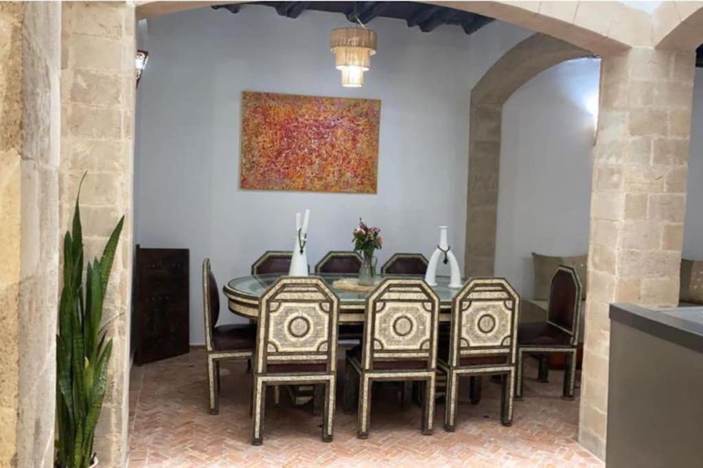 Newly Renovated Riad, Sea View And Four Ensuites