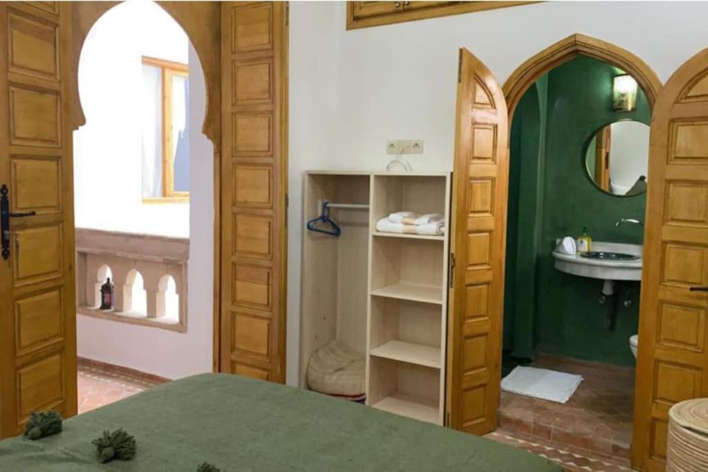 Newly Renovated Riad, Sea View And Four Ensuites